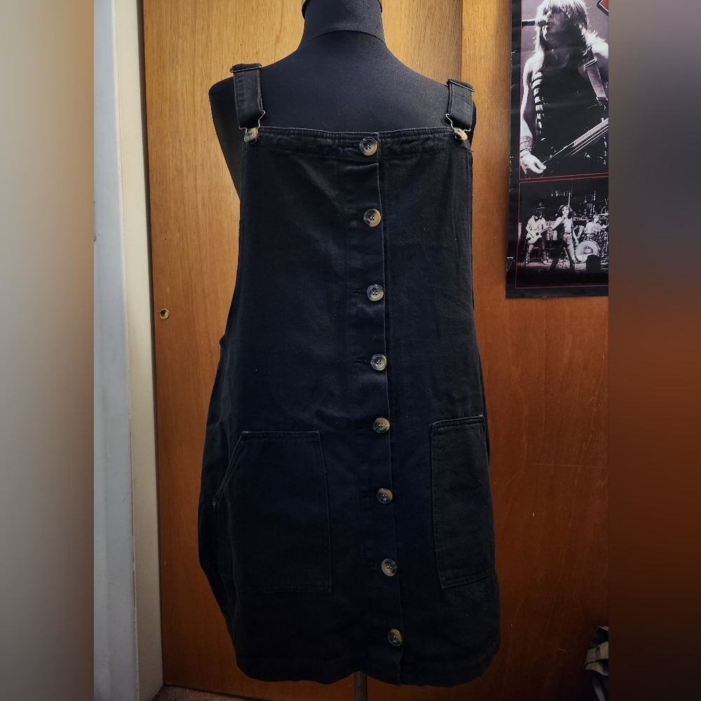 ✨️ Boohoo Plus Overall Dress ✨️